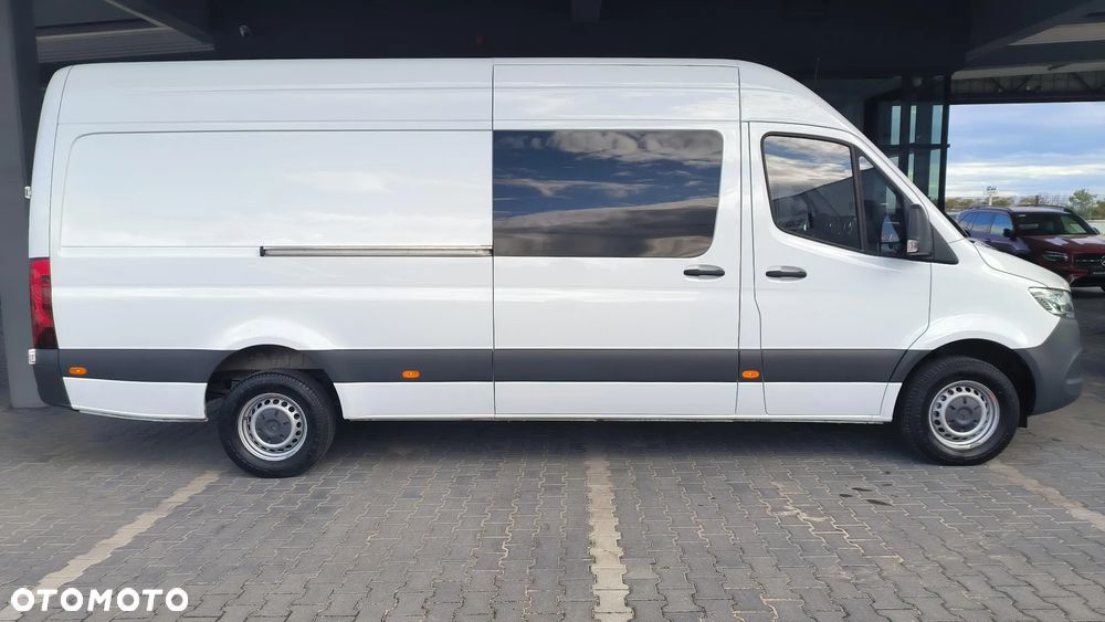 Mercedes-Benz Sprinter - 4
