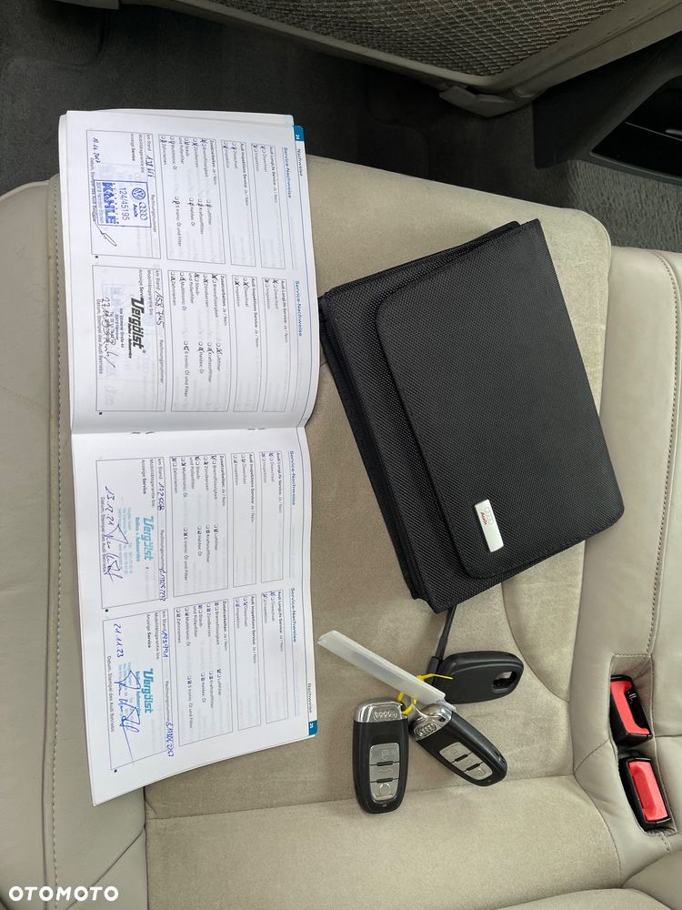 Audi A4 Limousine 2.0 TDI DPF quattro S line Sportpaket (plus) - 17