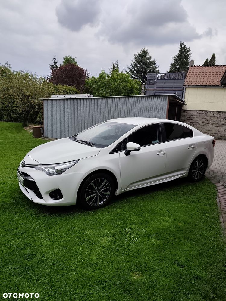 Toyota Avensis 2.0 D-4D Selection - 1