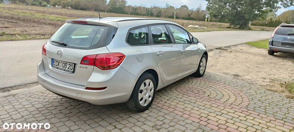 Opel Astra IV 1.3 CDTI Sport ecoFLEX - 3