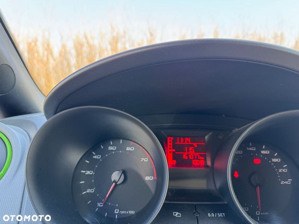 Seat Ibiza SC 1.4 16V Style - 14