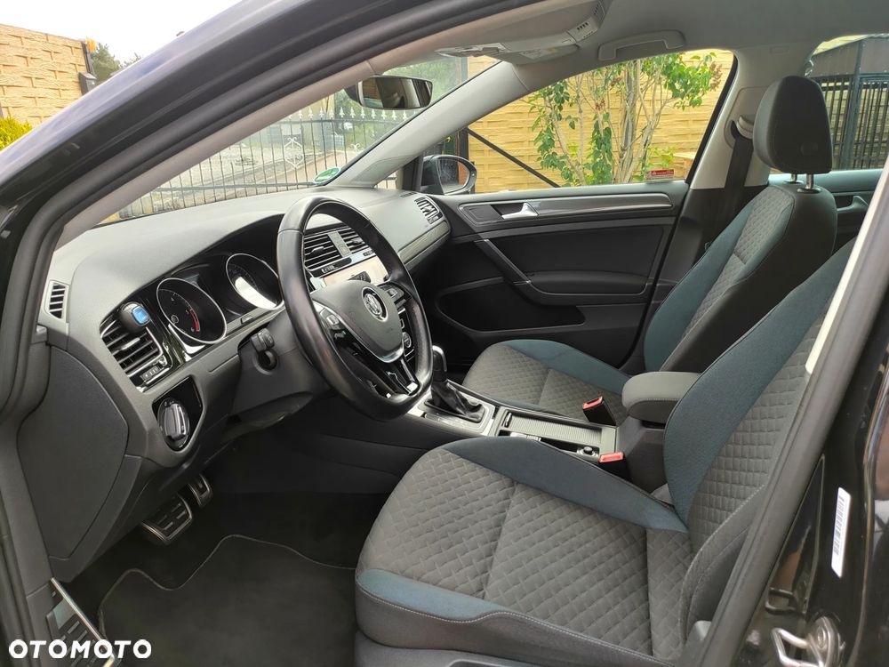 Volkswagen Golf 2.0 TDI SCR DSG IQ.DRIVE - 10