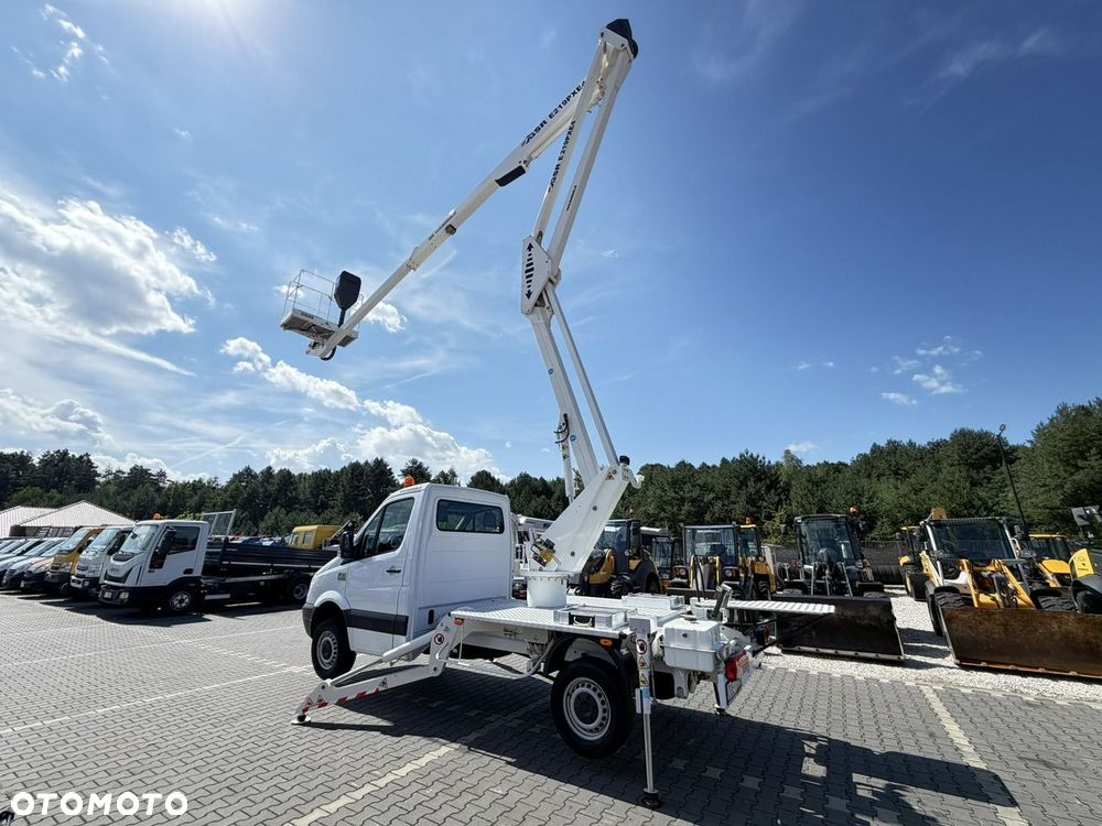 Mercedes-Benz Sprinter - 16