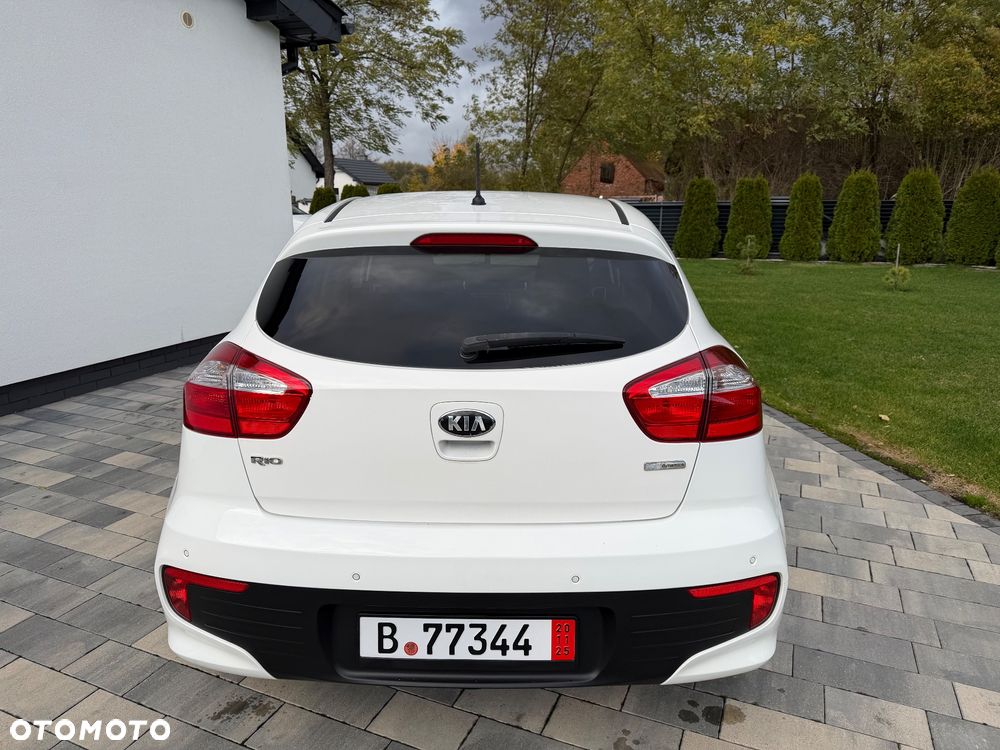 Kia Rio 1.2 M - 12