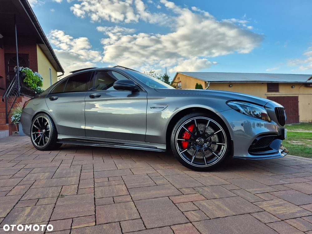 Mercedes-Benz Klasa C AMG 63 S - 15