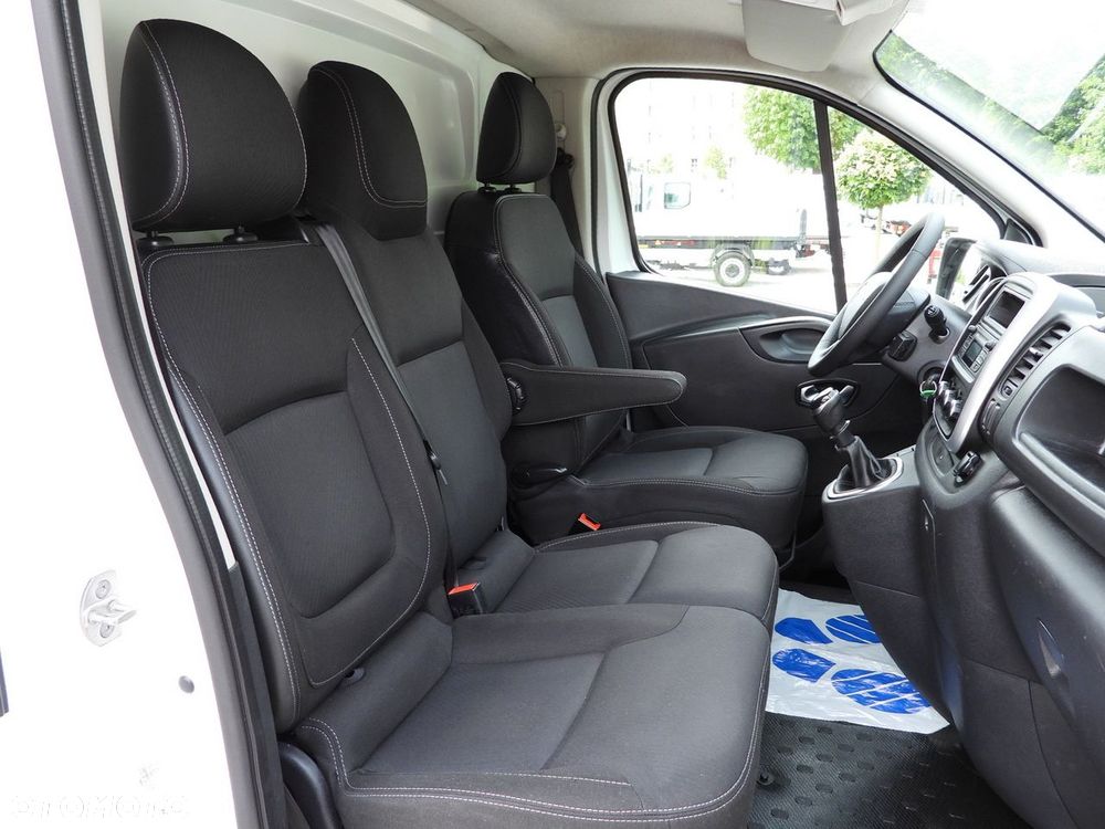 Renault TRAFIC  FURGON CHŁODNIA  0*C TEMPOMAT LEDY KLIMATYZACJA  120KM - 38