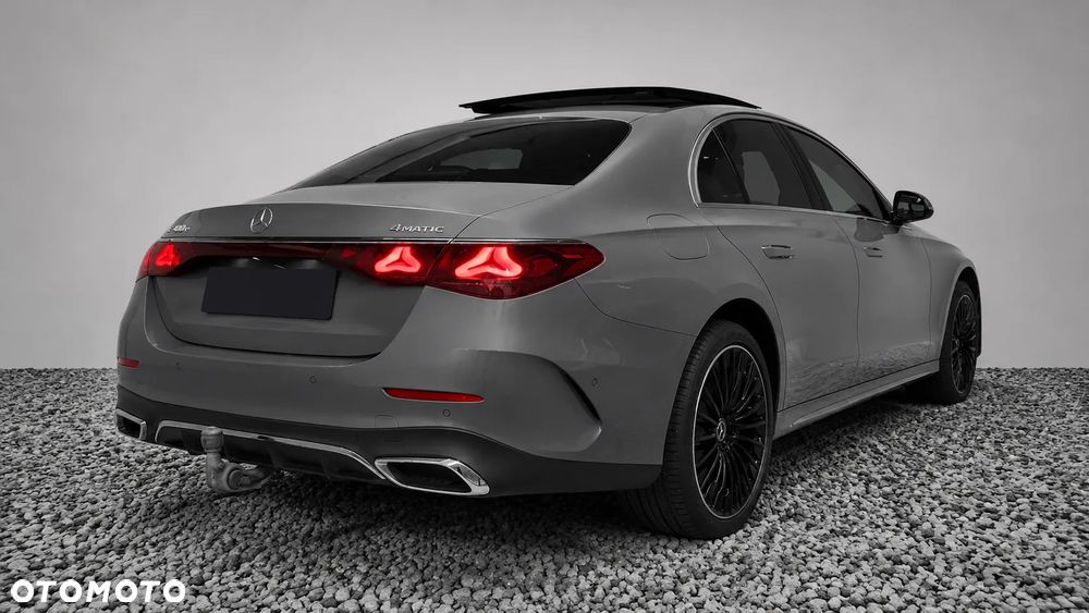 Mercedes-Benz Klasa E 400e 4Matic 9G-TRONIC AMG Line NIGHT Edition - 3