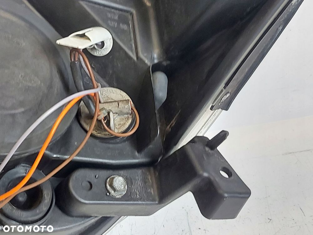 NISSAN PRIMERA P12 01- LAMPA PRAWA PRZÓD HELLA EUR - 8