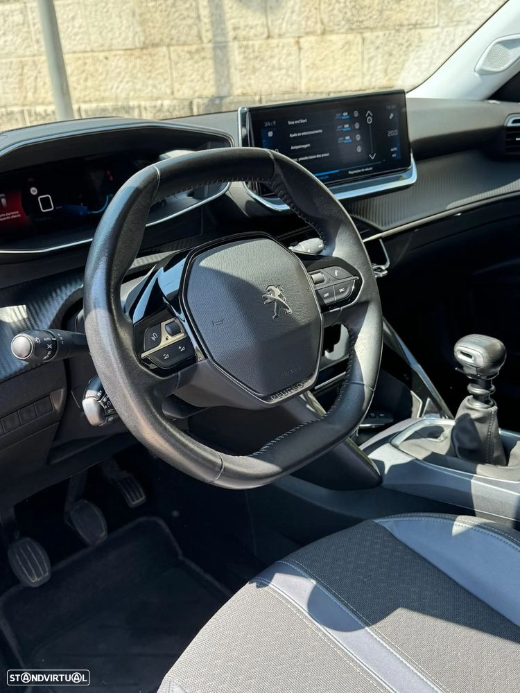 Peugeot 2008 PureTech 130 Allure - 15