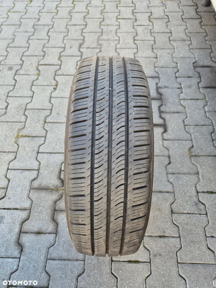 OPONA WIELOSEZONOWA PIRELLI CARRIER 205/65 R16C - 1