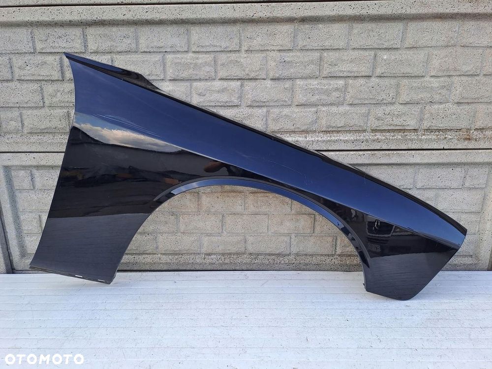 CHEVROLET CHALLENGER BŁOTNIK PRAWY PRZEDNI - 1