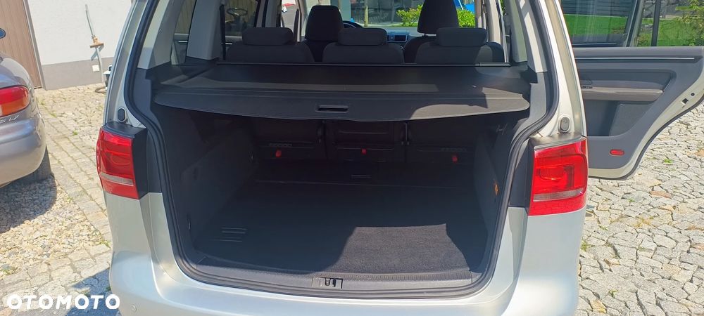 Volkswagen Touran 1.4 TSI Highline DSG - 12