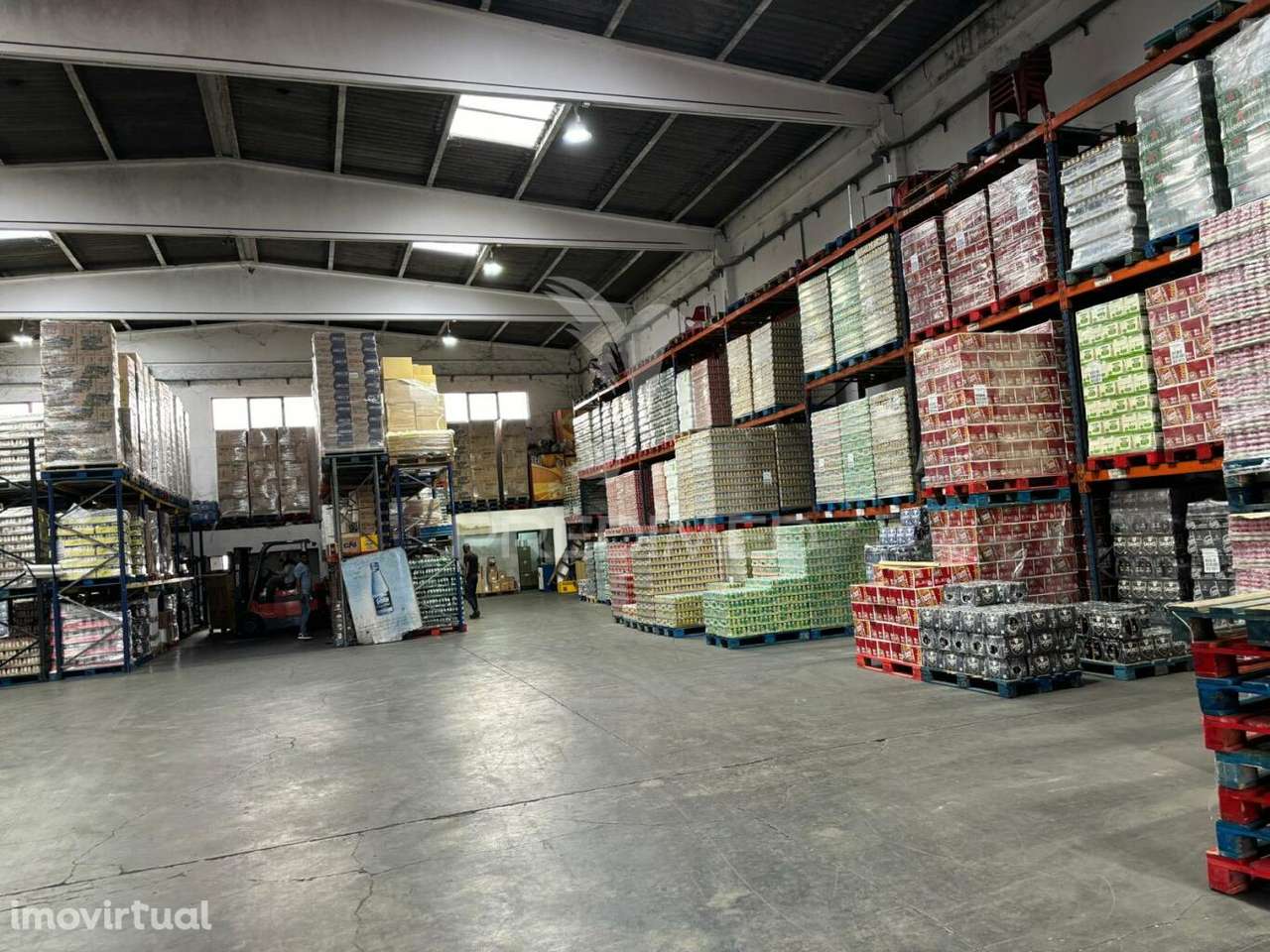 Venda armazém 1200 m2 excelente localização Lourel, Sintra - Grande imagem: 2/14