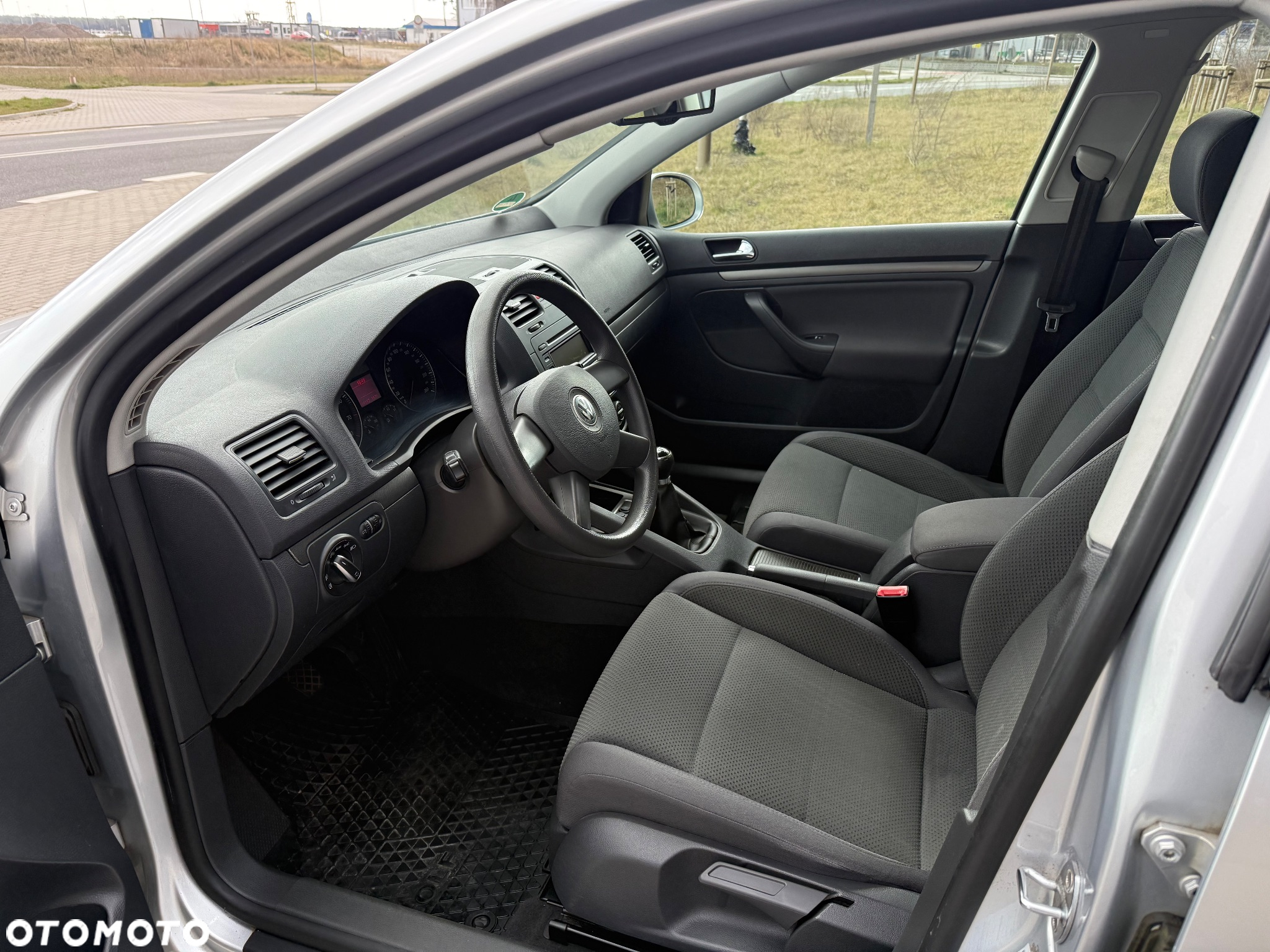 Volkswagen Golf - 9