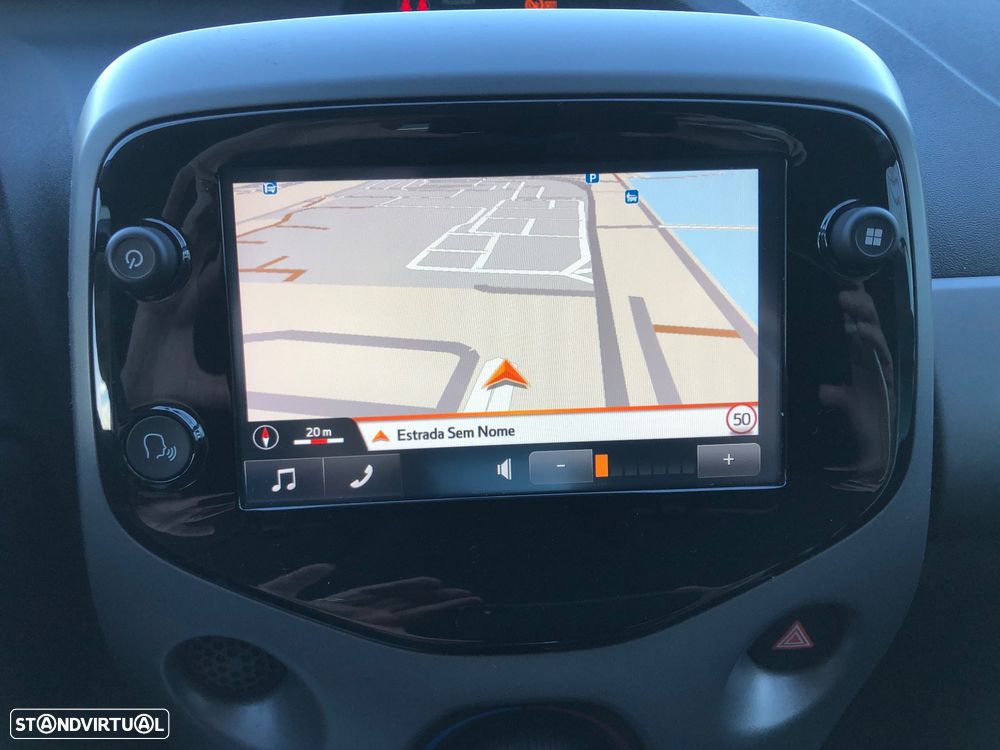 Toyota Aygo 1.0 X-Play Plus MM - 19