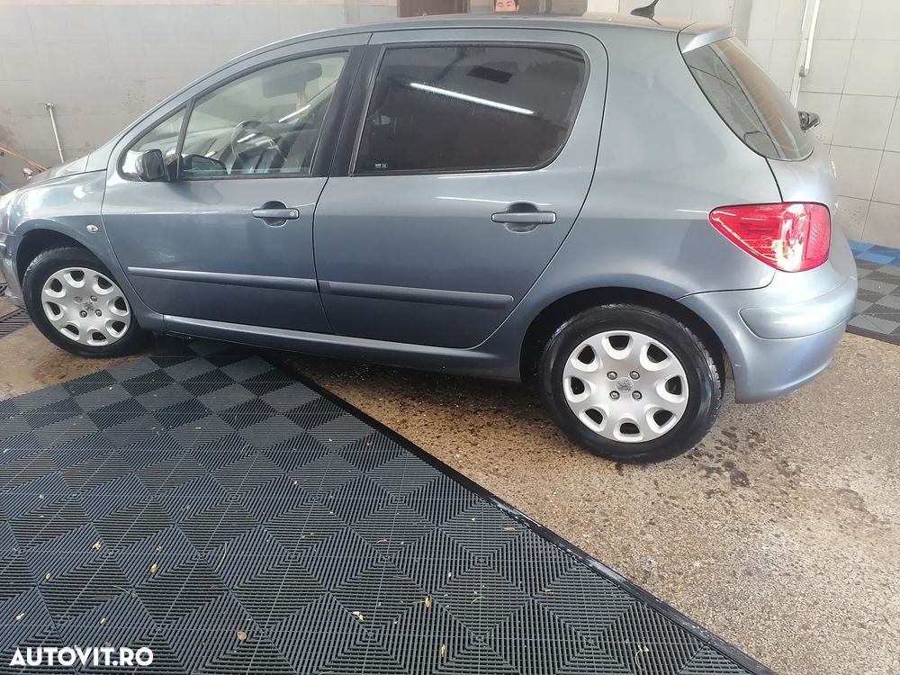 Peugeot 307 1.6 XT - 1