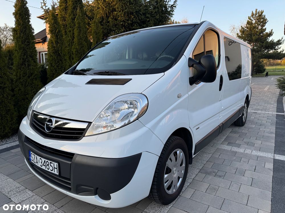 Opel Vivaro - 8
