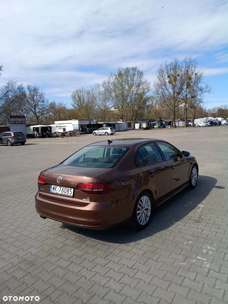 Volkswagen Jetta 1.4 TSI BMT Trendline - 5