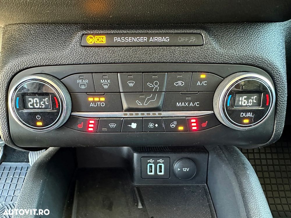 Ford Focus 1.0 EcoBoost MHEV Titanium - 17