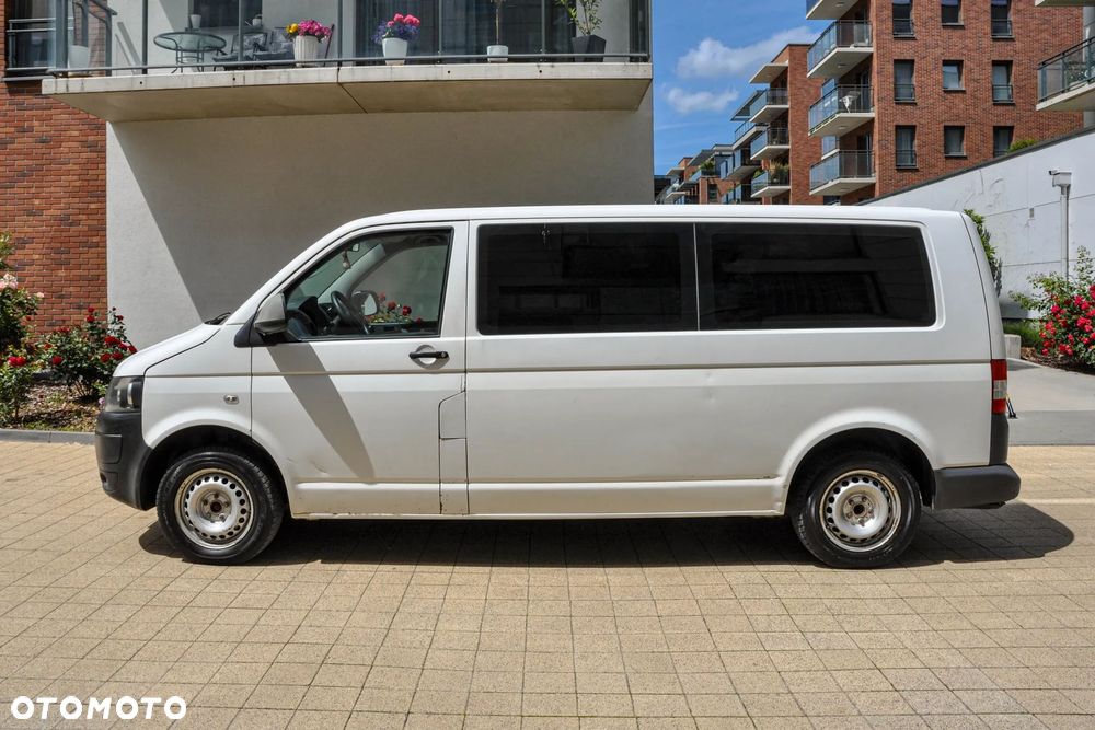 Volkswagen Transporter - 2