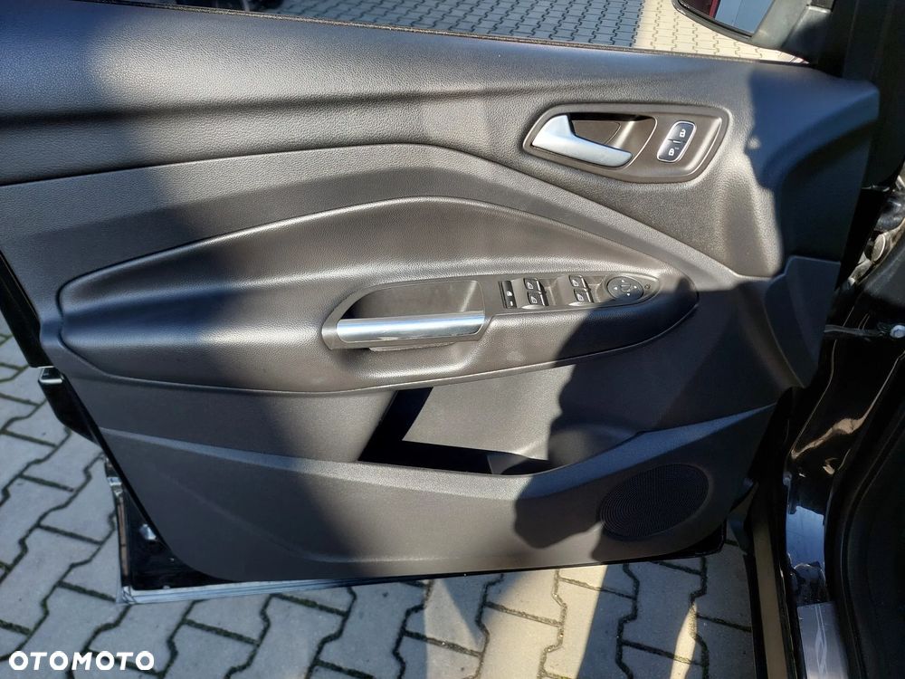 Ford Kuga - 16