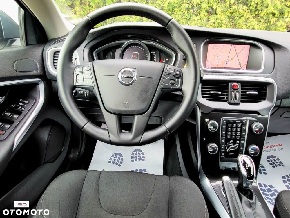 Volvo V40 - 23