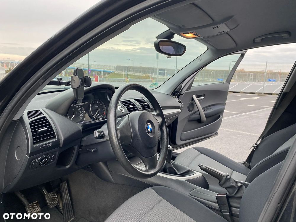 BMW Seria 1 - 16