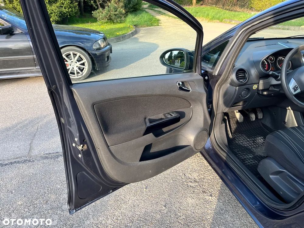 Opel Corsa 1.2 16V Edition - 22