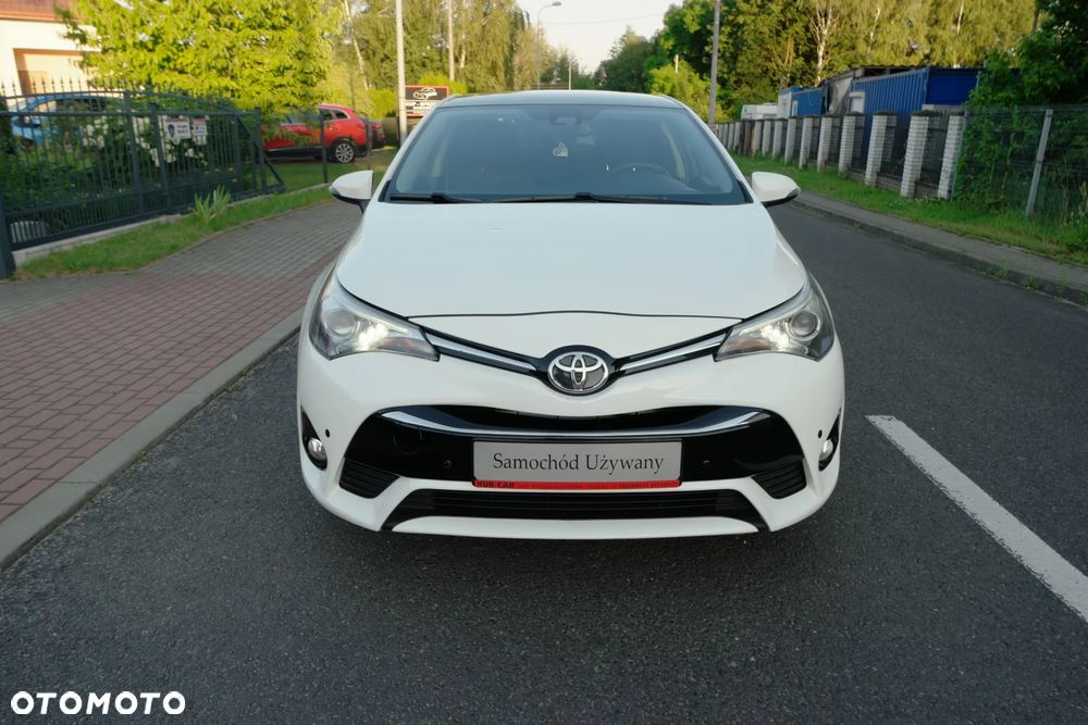 Toyota Avensis 1.8 Active - 3