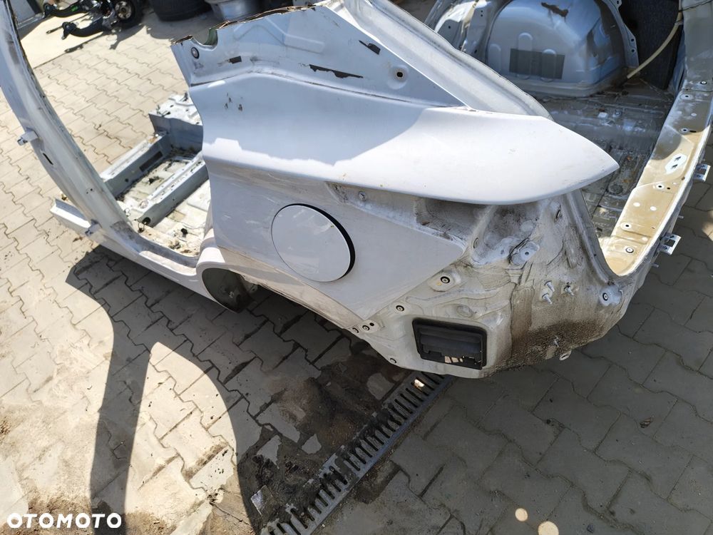 CHERY 2025 OMODA 5 ćwiartka lewy / prawy TYŁ + PRÓG - 1