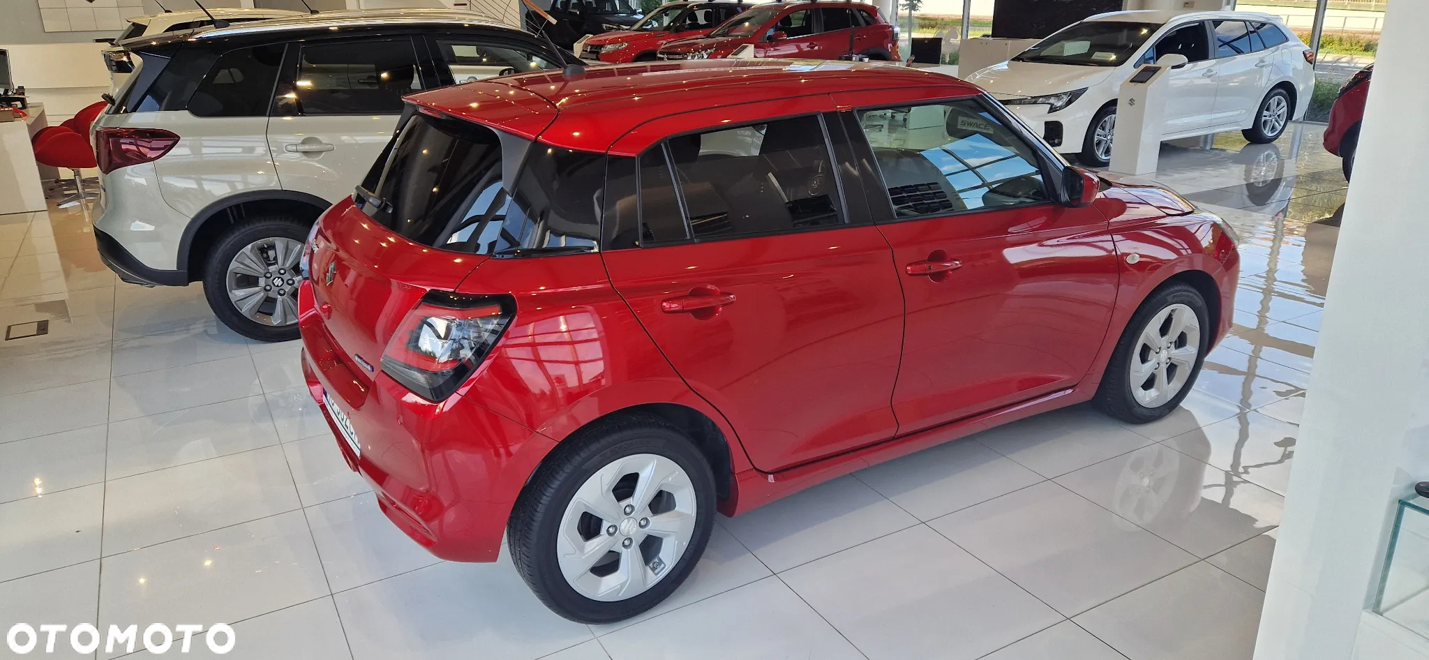 Suzuki Swift 1.2 Dualjet SHVS Premium Plus CVT - 3