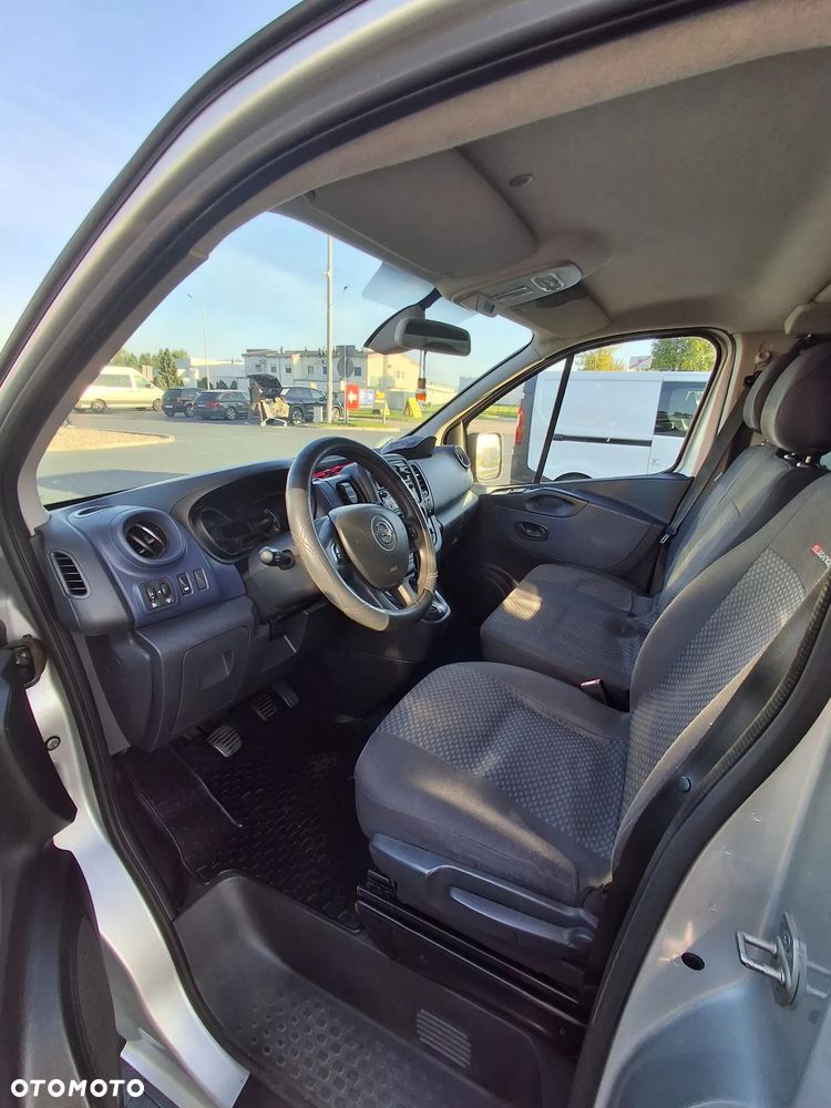 Opel Vivaro L2H1 2.9t Edition - 9