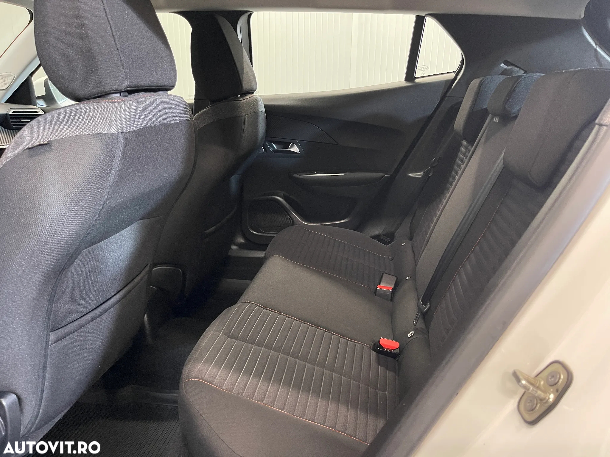 Peugeot 2008 1.5 BlueHDI FAP Active - 11