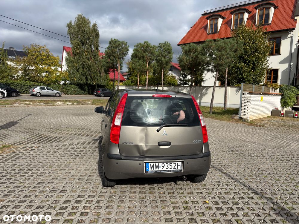 Mitsubishi Colt 1.3 Inform - 4