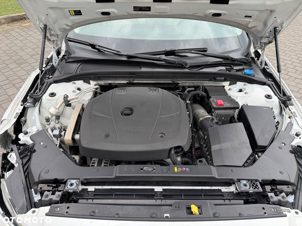 Volvo S60 T5 Momentum Pro - 8