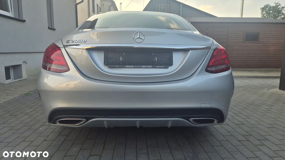 Mercedes-Benz C-Class 2018 photo 4
