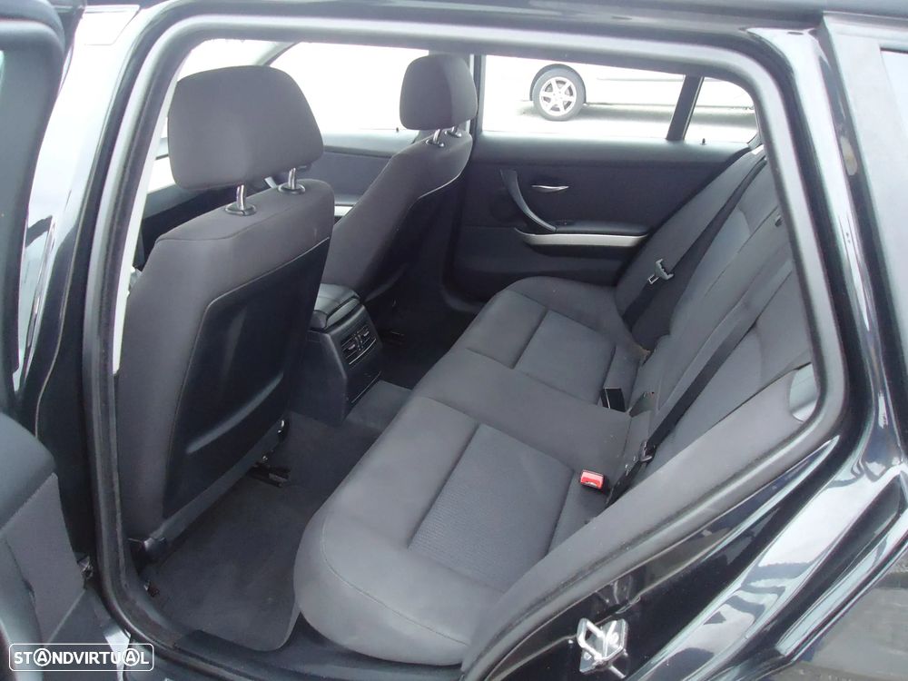 BMW 320 d Navigation - 14