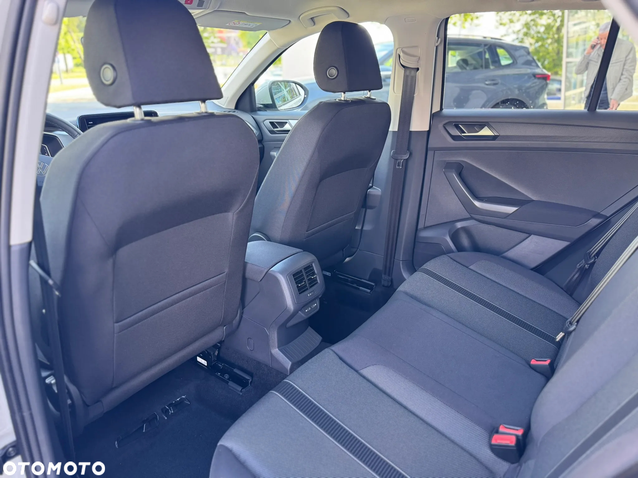 Volkswagen T-Roc 1.0 TSI Life - 23