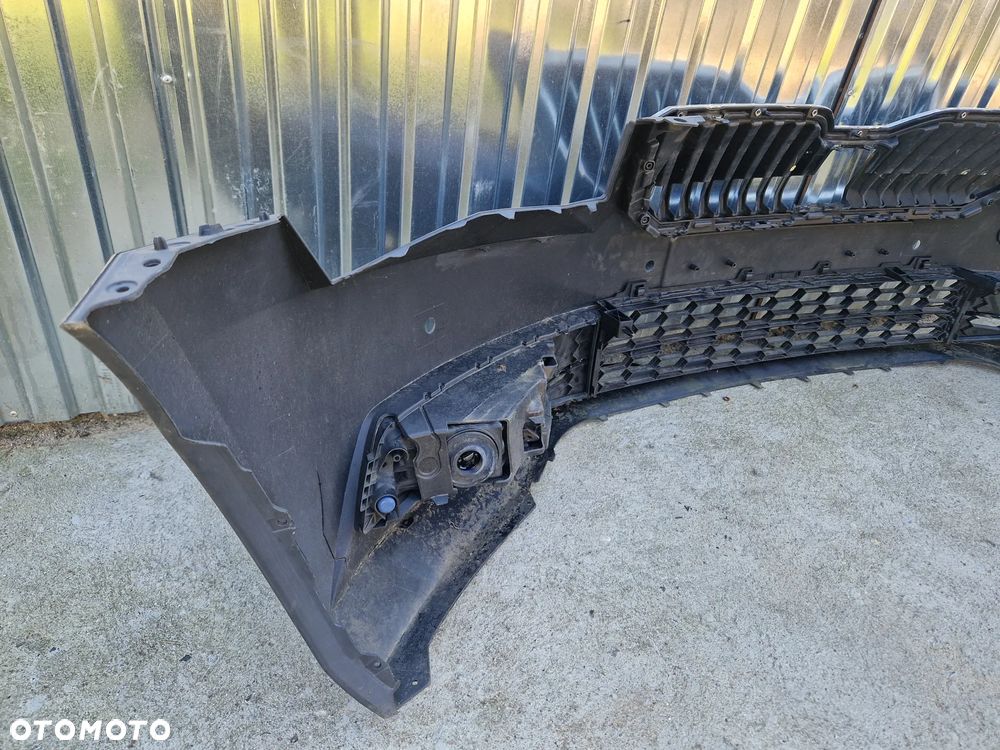 Skoda Superb 3 3V0 Zderzak przód przedni 4PDC NOWY - 6