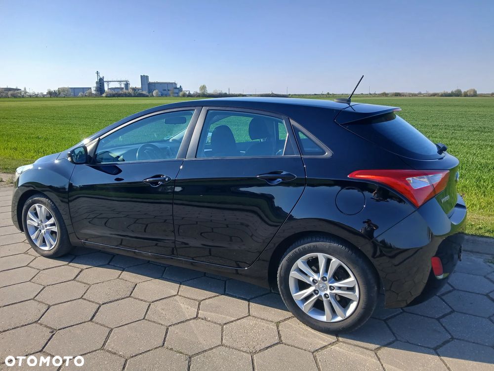 Hyundai i30 1.6 GDI Premium - 11