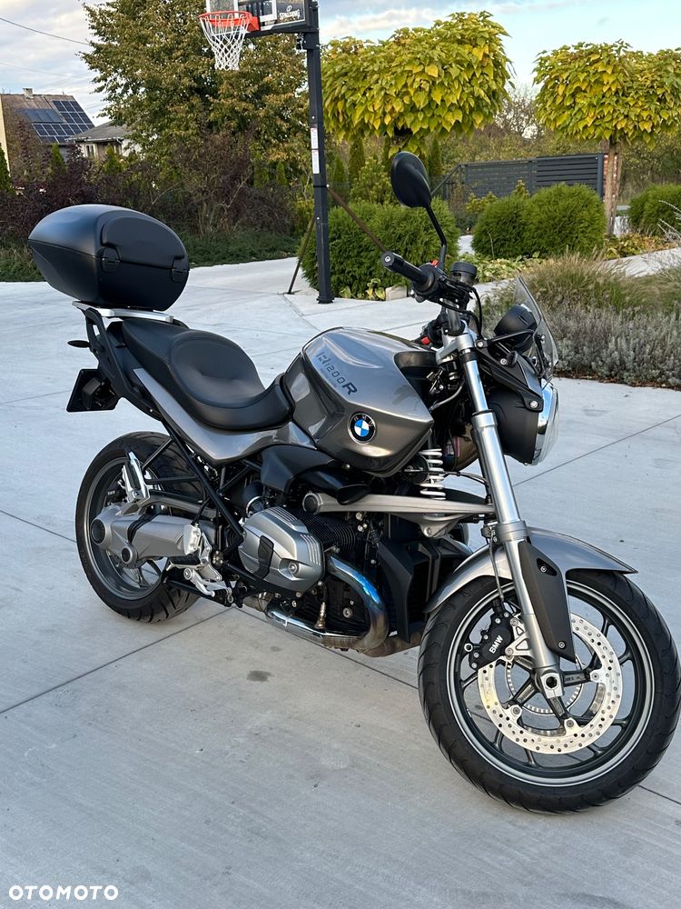 BMW R - 1
