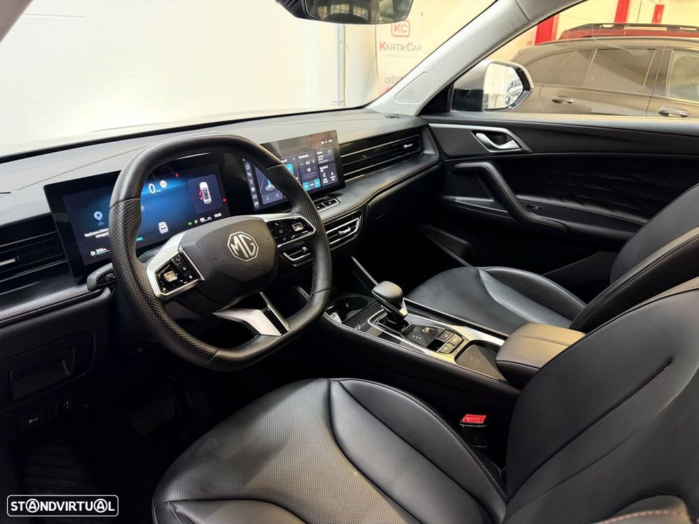 MG HS 1.5 T Luxury AT - 18