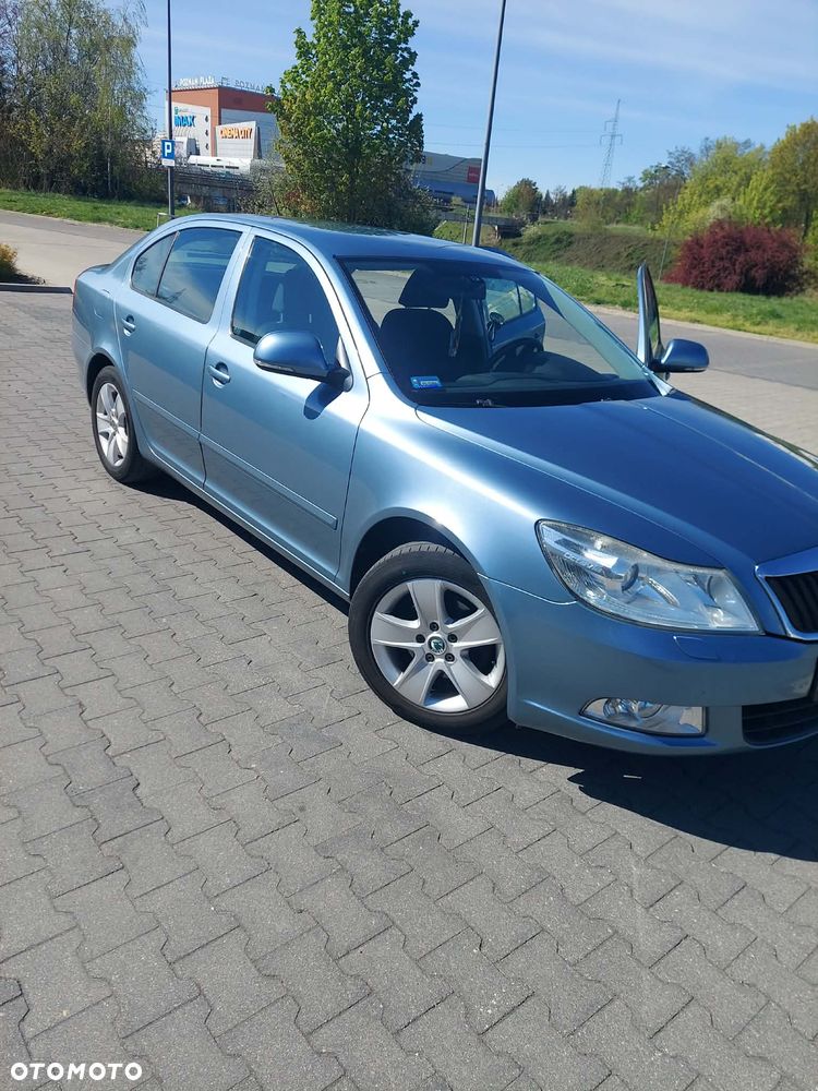 Skoda Octavia 1.6 Elegance - 3