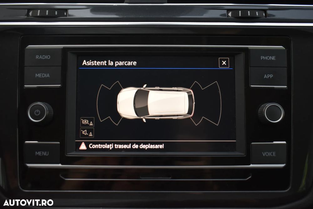 Volkswagen Tiguan 2.0 TDI DSG Life - 18
