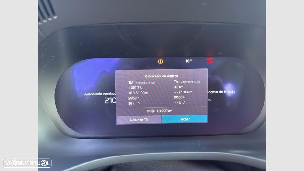 Volvo XC 60 2.0 T6 PHEV Core AWD - 17