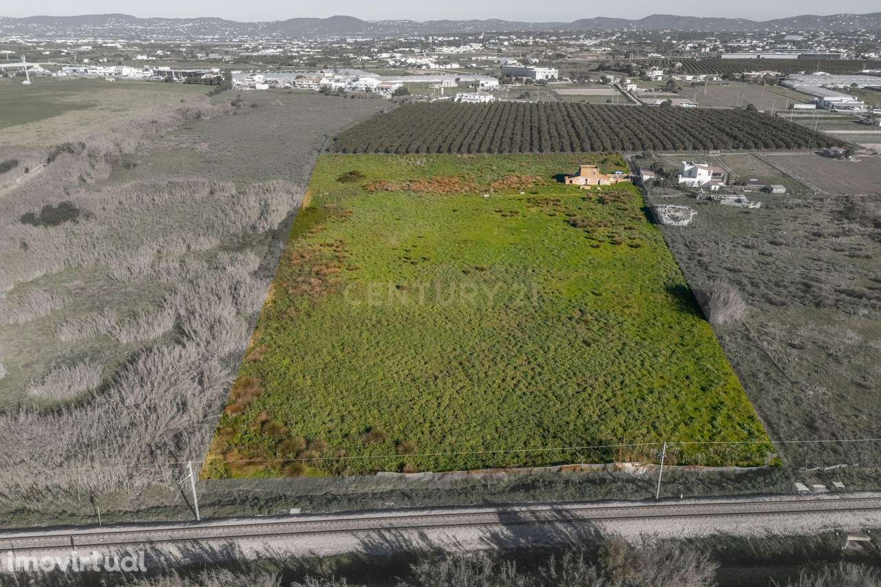 Moradia para reabilitar | Terreno 27757m2 | Faro | Algarve - Grande imagem: 5/44