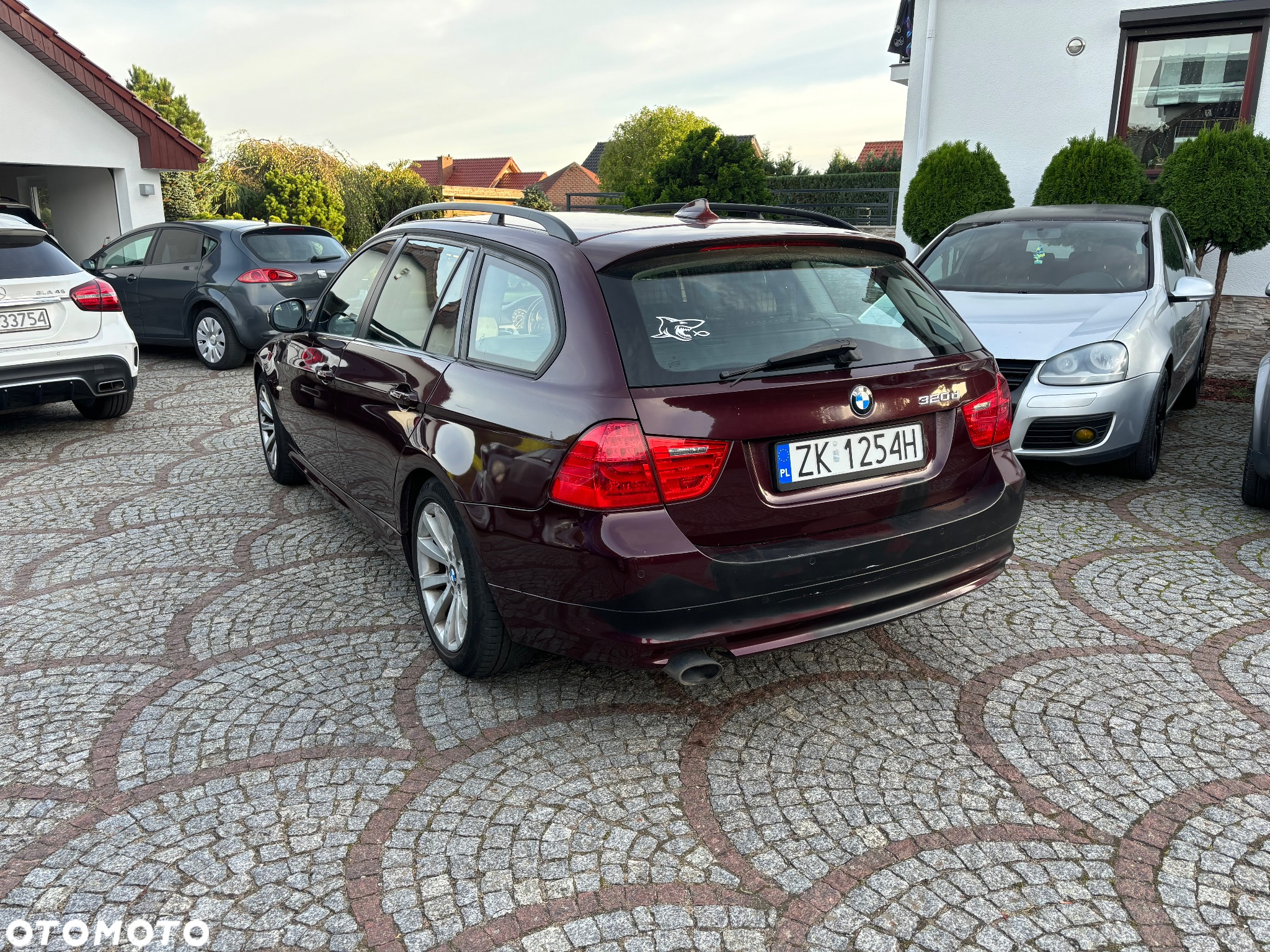 BMW Seria 3 320d DPF Touring - 4