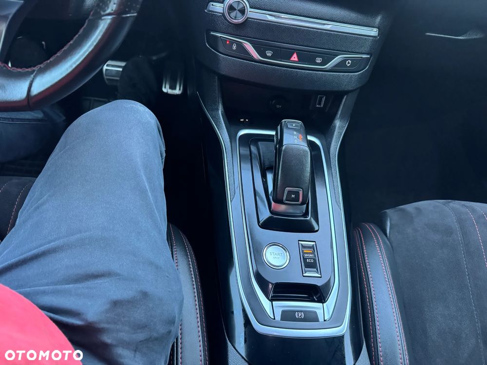 Peugeot 308 1.6 PureTech GPF GT S&S EAT8 - 6