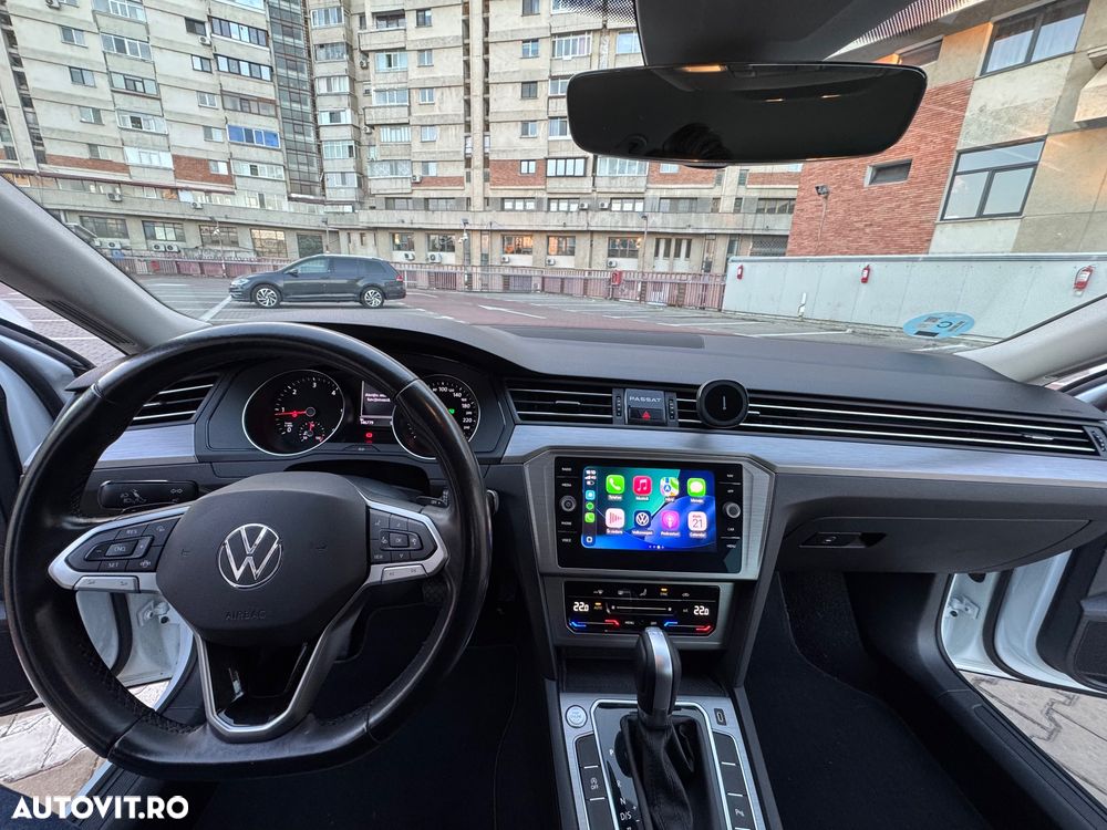 Volkswagen Passat Variant 2.0 TDI SCR DSG - 17