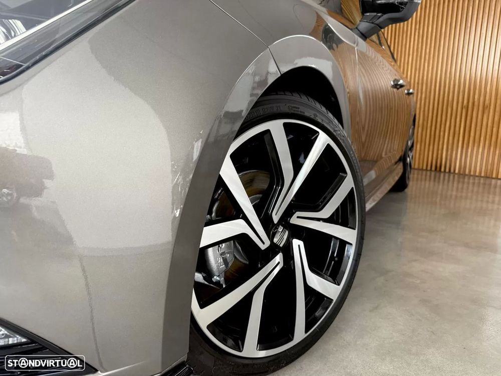 SEAT Leon 1.6 TDI DPF S&S I-Tech - 24